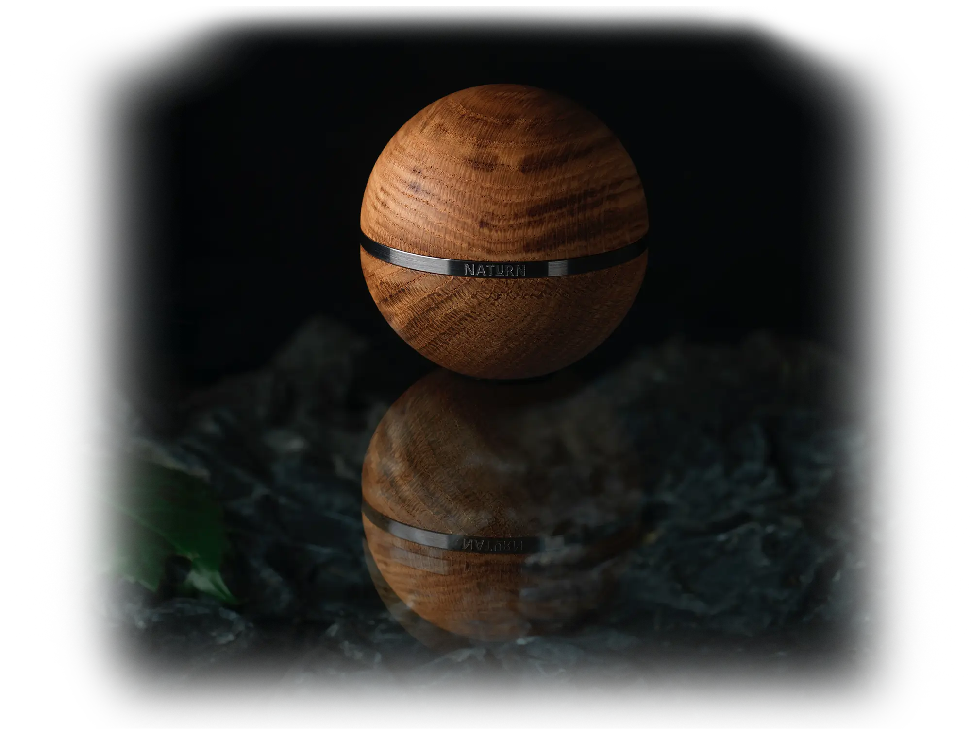 NATURN - De NATURN keepsake urn gemaakt van eikenhout